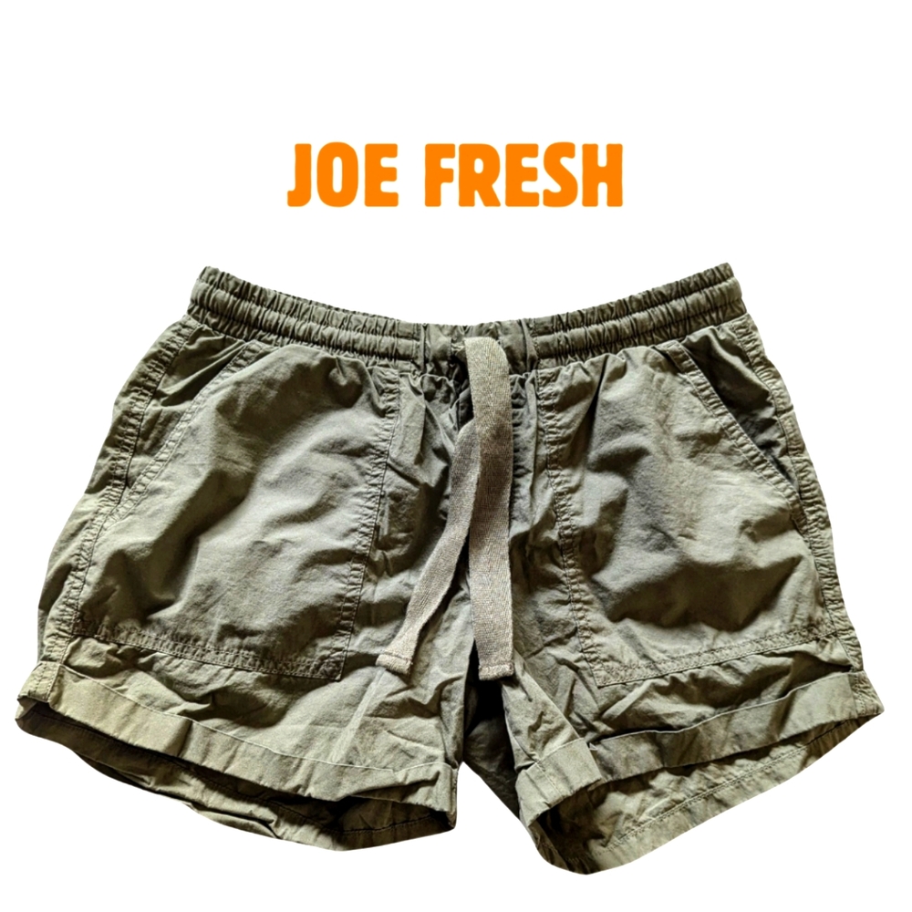 Joe Fresh size Small NWOT, khaki/taupe colour, comfy lightweight shorts